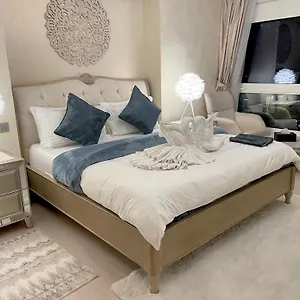  Хостел Royal Beach Residences